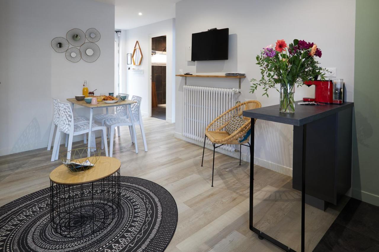 ואנה Centre Ville A Pied Appt Avec Sauna, Linge, Wifi, Stationnement Gratuit מראה חיצוני תמונה